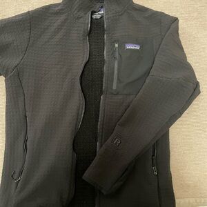 Patagonia Men’s R1 TechFace Jacket SIZE M